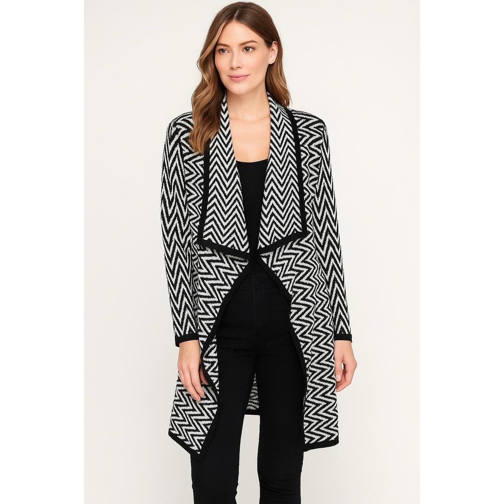 Absolutely Famous Cardigan Medium Open Black White Geometric Print Bohemian